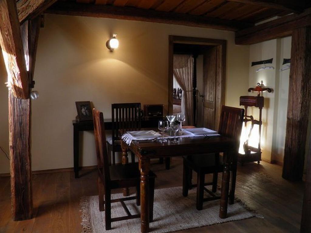Dvur Olsiny -Hotel And Horse-Riding Karviná Quarto foto